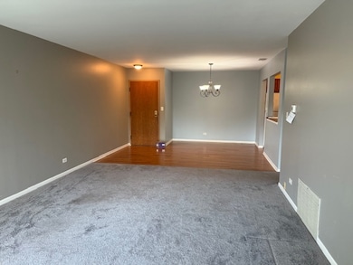 Farmingdale Terrace unit 310, Darien, IL 60561 - photo 5