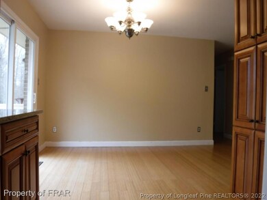 719 Ashbrook Rd, Fayetteville, NC 28314 - photo 4