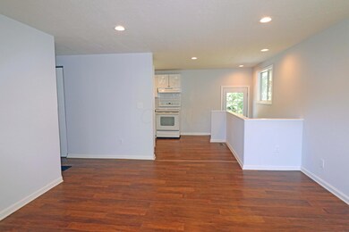 Wood laminate flooring