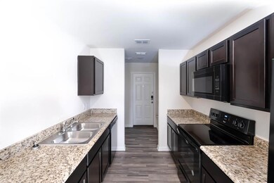 316 W Walker St, Denison, TX 75020 - photo 7