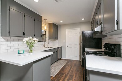 8160 Camelford Dr, Pensacola, FL 32506 - photo 5