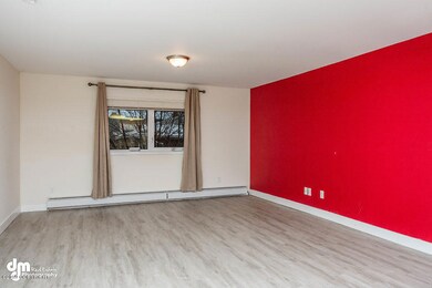 Living Room_5672-SMALL