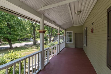 1212 Galloway St, Columbia, TN 38401 - photo 6