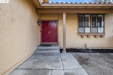 1718 Yellowstone Dr, Antioch, CA 94509 - photo 5