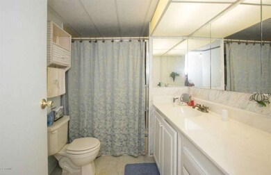 414 Osprey - Bathroom