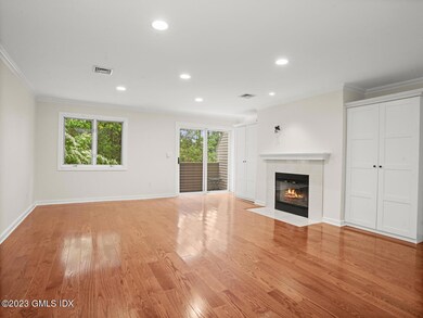 453 E Putnam Ave Unit 1I Cos-large-016-0