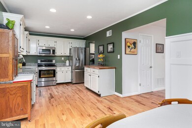 1812 Lang Dr, Crofton, MD 21114 - photo 6