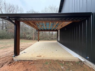 273 Oakgrove Rd, Selmer, TN 38375 - photo 2