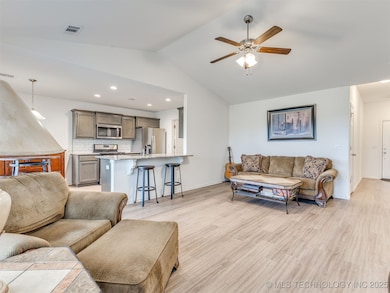 31122 E 64th St S, Broken Arrow, OK 74014 - photo 6