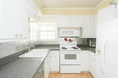 2415 Ellingham, Wichita Falls, TX 76308 - photo 2