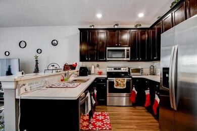 5516 Angel Fish Ct, New Port Richey, FL 34652 - photo 6