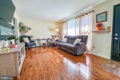 813 Aston Martin Dr, Lindenwold, NJ 08021 - photo 4