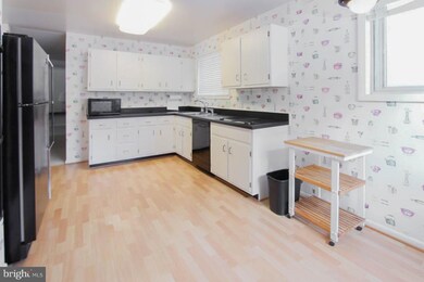 2208 Sugarcone Rd, Baltimore, MD 21209 - photo 3