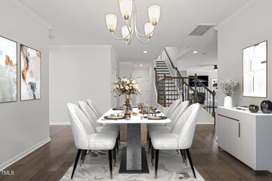 Dining (1) staged