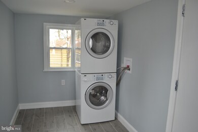 7714 Frederick Rd, Hyattsville, MD 20784 - photo 7