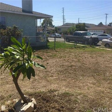 Huge front Yard