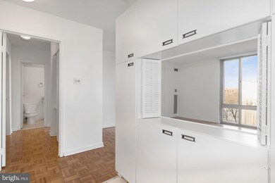 Claridge House unit 905 N, Washington, DC 20037 - photo 7