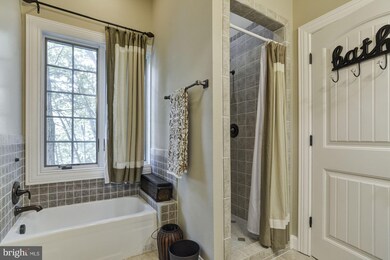 17970 Swans Creek Ln, Dumfries, VA 22026 - photo 6