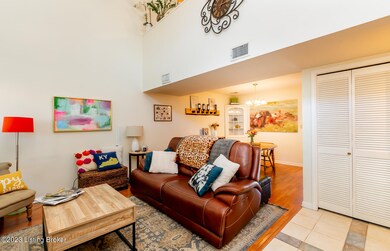656 Cobblestone Square (13)