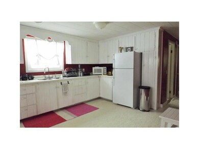 18 Forest Ave, Millinocket, ME 04462 - photo 3