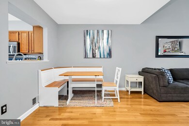 8329 Linden Oaks Ct, Lorton, VA 22079 - photo 7