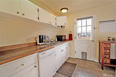 302 S James Ave, East Wenatchee, WA 98802 - photo 6