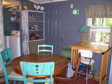 519 E River St unit 116, Orange, MA 01364 - photo 6