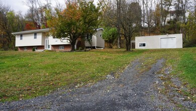 914 Acker Rd, Stroudsburg, PA 18360 - photo 3