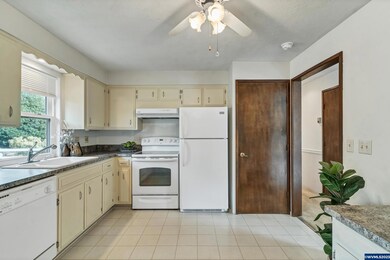 825 Teak Ct SE, Salem, OR 97306 - photo 5