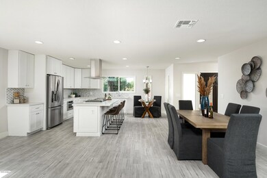 Light and bright kitchen
