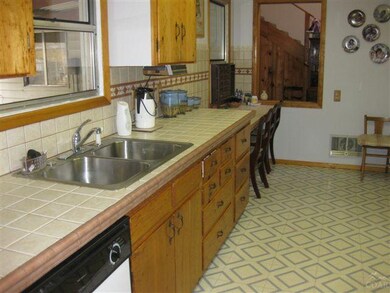 328 N Humbolt St, Canyon City, OR 97820 - photo 3