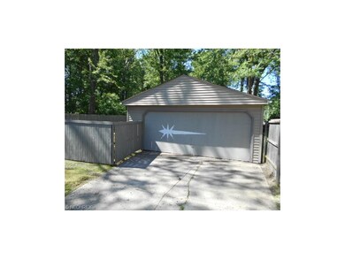 540 Cove Beach Ave, Sheffield Lake, OH 44054 - photo 3