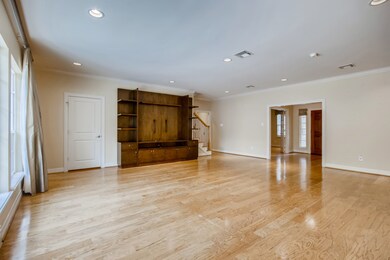 12122 Broken Bough Dr, Houston, TX 77024 - photo 7