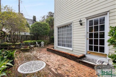 427 E Jones Ln, Savannah, GA 31401 - photo 7