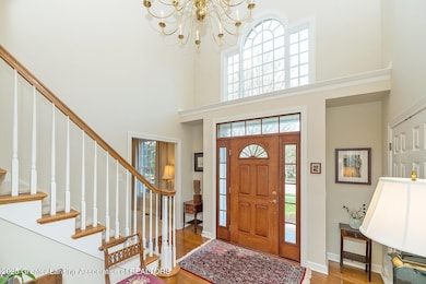 2073 Birch Bluff Dr, Okemos, MI 48864 - photo 2