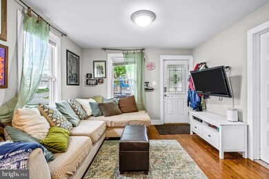 206 S Lippincott Ave, Maple Shade, NJ 08052 - photo 4