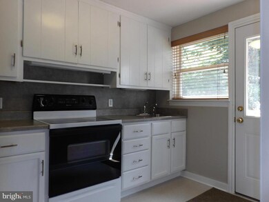 501 Garden Hill Ln, Lancaster, PA 17603 - photo 5