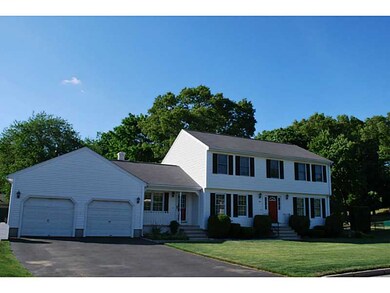 29 Factory Pond Cir, Greenville, RI 02828 - photo 3