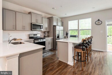 7975 Patterson Way, Hanover, MD 21076 - photo 2