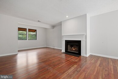 7623 Weather Worn Way unit D, Columbia, MD 21046 - photo 4