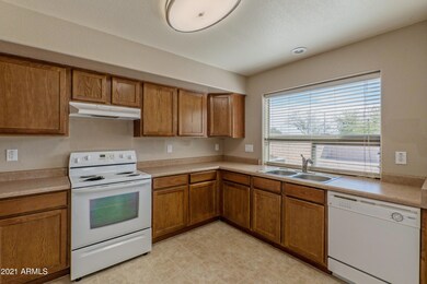 16523 W R-008-007-Kitchen 1-MLS_Size