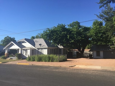 201 N Milam St, Fredericksburg, TX 78624 - photo 2