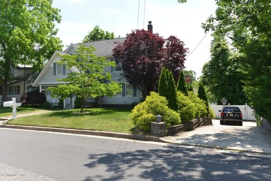 126 Overlook Dr, Neptune, NJ 07753 - photo 2