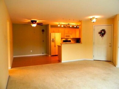 2710 Georgetowne Dr unit D2, Highland, IN 46322 - photo 6