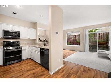 17293 SW Berkeley Ln, Beaverton, OR 97006 - photo 5