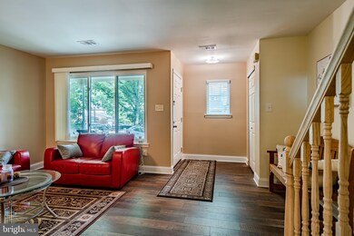 302 Bernard Ct, Chesterbrook, PA 19087 - photo 3