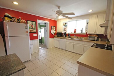 s_kitchen