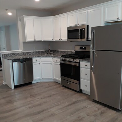 28 Oval Rd unit 3, Quincy, MA 02170 - photo 2