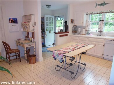 112 6th St, Edgartown, MA 02539 - photo 3