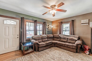 1532 5th Ave_006